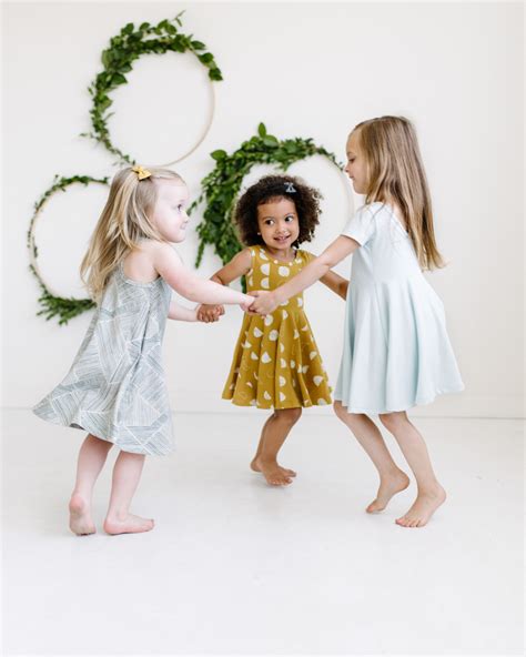Photo Of 3 Girls Playing Ring Around The Rosie By Megan Osburn Click
