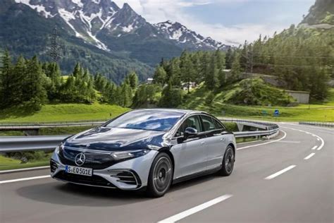 Mercedes Eqs Drove A Record 422 Miles On Full Battery The Electric S
