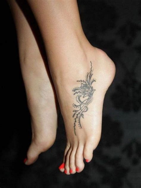Simple Foot Tattoo Foottattoos Tattoo Designs Foot Foot Tattoos For