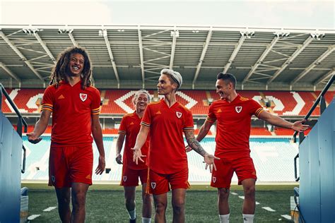 Unique wales 2020 home kit released: Les maillots adidas du Pays de Galles pour l'Euro 2020 ...