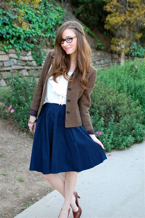 M Loves M College Girl Fashion Nerd Outfits Chic Skirt Outfits