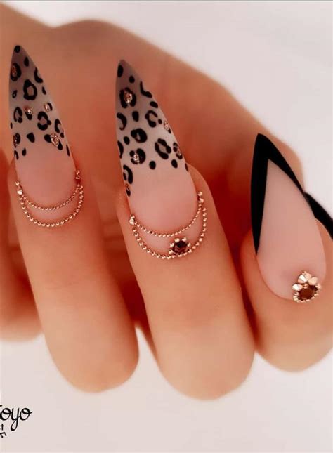 68 Beautiful Stiletto Nails Art Designs And Acrylic Nails Ideas 2020