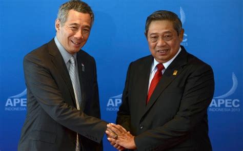 Lee hsien loong said broader vaccinations of healthcare workers from public institutions would start on friday, followed by the. Beranikah SBY dan TNI Menghadapi Kesombongan Lee Hsien ...