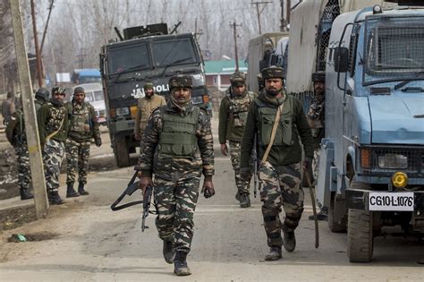 Indian Army 3 Soldiers 1 Rebel Killed In Kashmir Gunbattle 680 News