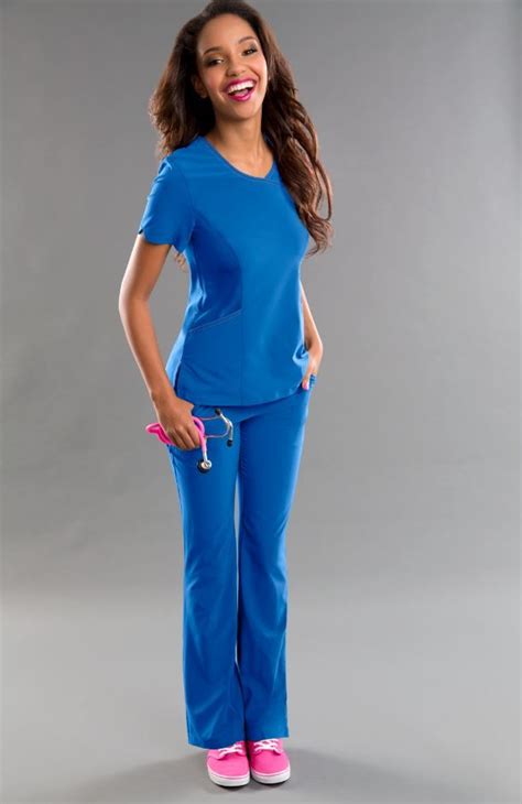 anyone else think chicks in medical scrubs look hot clutchfans