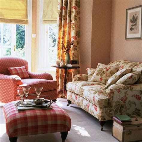 Floral Living Room Ideas For Quintessentially Cottage Decor