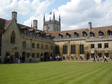 Filepembroke College Cambridge Wikimedia Commons