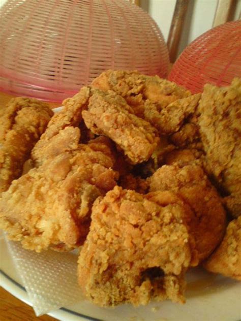 Apabila anda penggemar resepi ayam goreng kunyit saya punya rahsia resepi yang simple dan sedap. Resepi Ayam Penyet Rangup