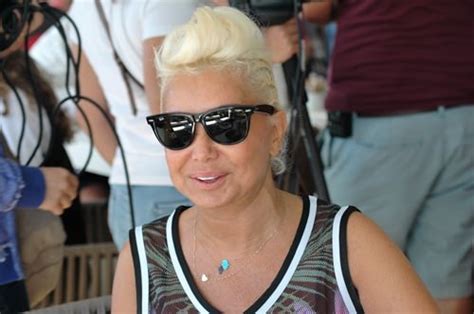 Yonca evcimik, en son 2013 yılında internetten yayın yapan bir web televizyon kanalı açtı. Son halini görenler tanıyamadı! - FotoHaber - Magazin