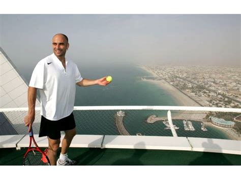 Burj Al Arab Hotel Helipad - Greenroofs.com