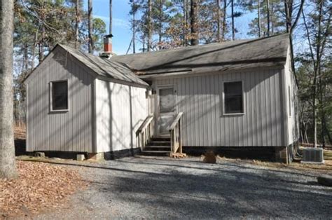Hanging rock state park offers a whole host of outdoor activities including camping, hiking, swimming, and rock climbing. Morrow Mountain State Park - rent a cabin | State park ...