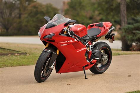 Buy 2011 Ducati Superbike 1198 Sp Sportbike On 2040 Motos