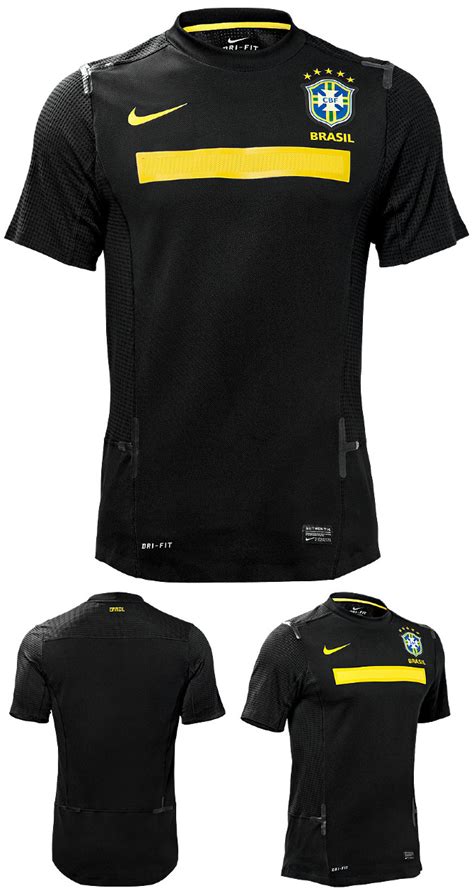 Equipes aproveitam data fifa para renovarem pelas ou lançarem camisas reservas. Nike - Seleção Brasileira 2011 - Camisa preta - Jeferson Silva