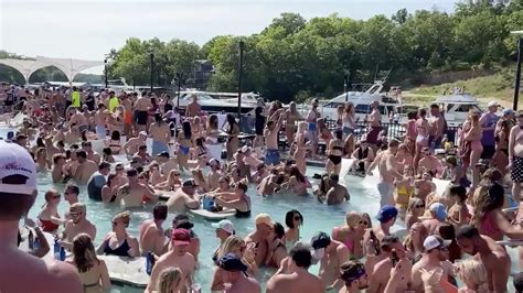 Missouri Pool Party Guests Urged To Self Quarantine Time