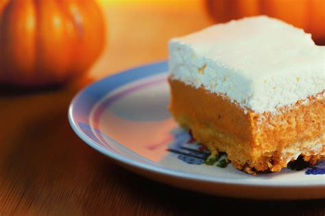 Kruizing With Kikukat Thanksgiving Memories Pumpkin Crunch Cake