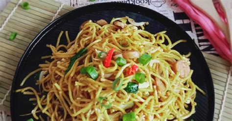 Tidak pelit bumbu ketika memasak mie goreng ikuti resep dan sesuaikan dengan selera. 12.744 resep mie goreng enak dan sederhana ala rumahan ...