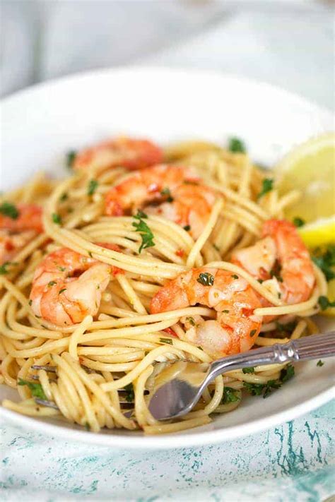 Everything bakes in a single sheet pan instead of boiling. Easy Shrimp Scampi Recipe {Ready in 10 Mins} - Spend With ...