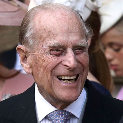 Bbc news, 17 февраля 2021. Why Prince Philip Isn't at Trooping the Colour with the ...