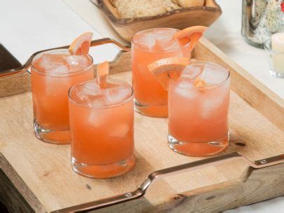Enjoy this italian greyhound drink recipe! Italian Greyhound | Recipe | Greyhound cocktail, Italian ...
