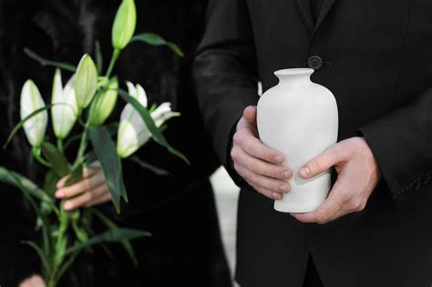 How Cremation Works A Step By Step Guide Terris Little Haven