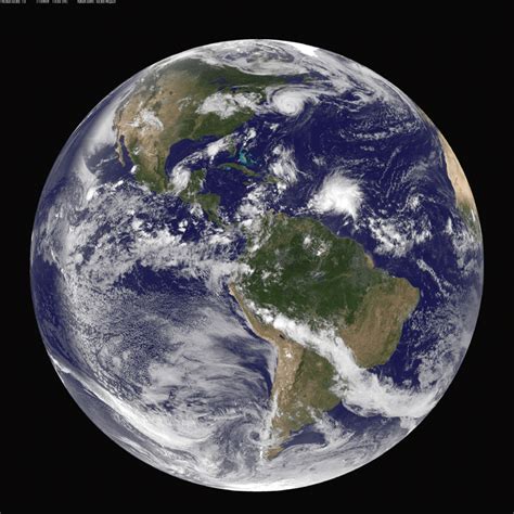 Meteorología Práctica Planeta Tierra En Color Al Mediodía Del Viernes