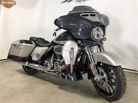 2019 Harley Davidson® Flhxse Cvo™ Street Glide® Charred Steel And