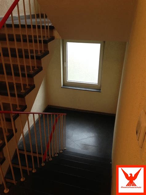 Putzplan für treppenhaus mehrfamilienhaus / treppenhausreinigung pie gebaudereinigung : PhoenixFeuerschutz: Brandschutz im Treppenhaus ...