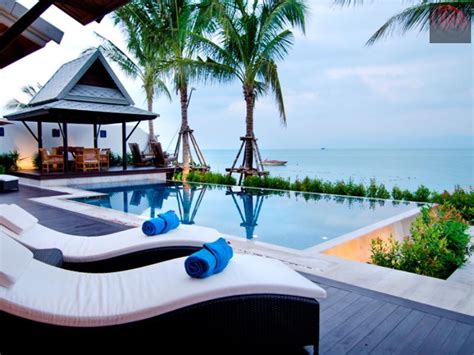 Enjoy A Five Star Resort In The Maldives Bali Thailand China Or