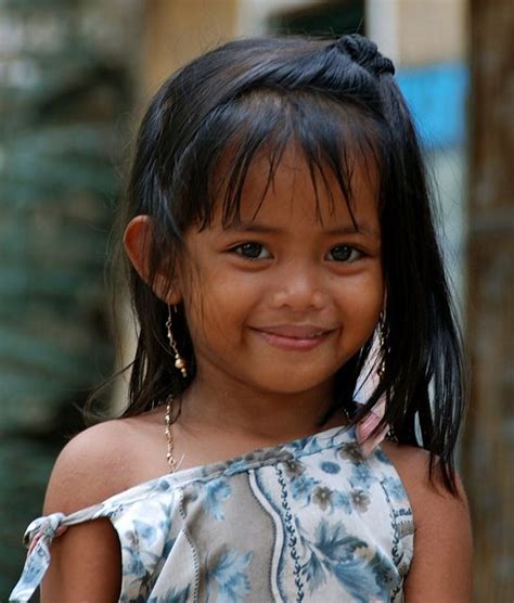 Young Faces Of The World Child From Malapascua Philippines By