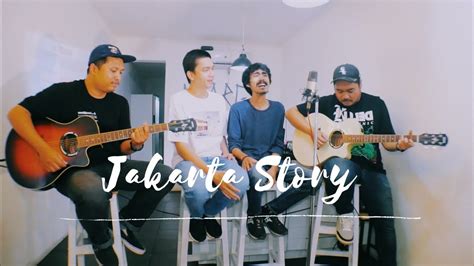 Thirteen Jakarta Story Live Acoustic At Ngos Ngosan Youtube