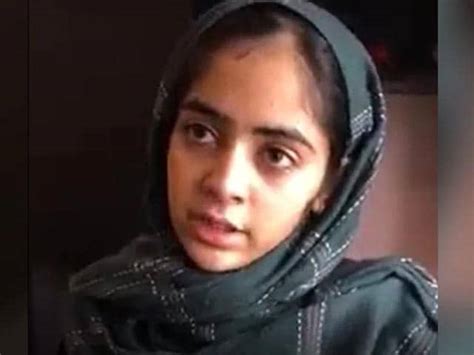 Kashmir Girl Latest News Photos Videos On Kashmir Girl Ndtvcom