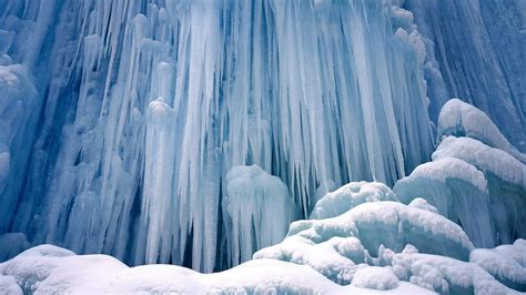 Beautiful Frozen Waterfall Hd White Wallpaper