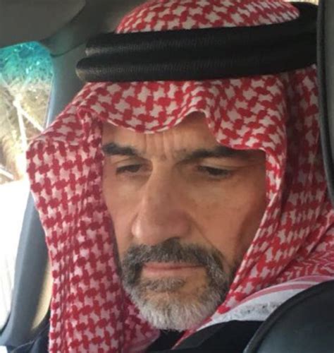 انتشرت على مواقع التواصل الاجتماعي مؤخرا، صور للأمير السعودي الوليد بن طلال، وهو داخل محبسه، بعد توقيف السلطات السعودية له الأسبوع الماضي بتهمة الفساد. هكذا عبرت ابنة الوليد بن طلال عن سعادتها بإطلاق سراح ...