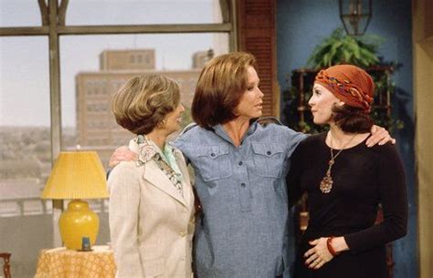 Inside The Mary Tyler Moore Shows Iconic Apartment Mary Tyler Moore