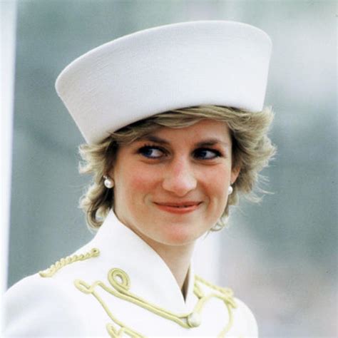 17 Beautiful Photos Of Princess Diana That Youve Never Seen Before