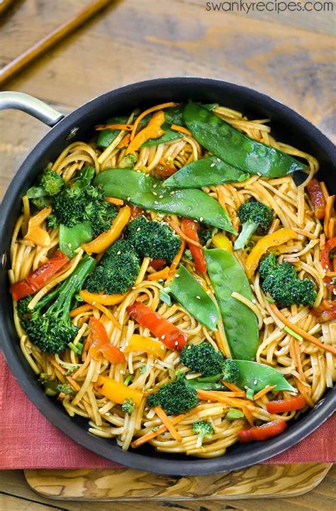 15 Minute Lo Mein A Classic Chinese Dinner Recipe Made With Stir Fry