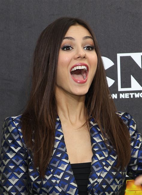 Victoria Justice 2014 Hall Of Game Awards 01 Gotceleb