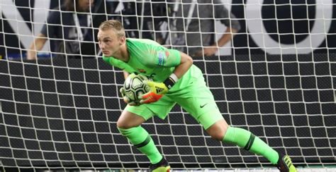 01 june 2021 | 16:23. 'Geen vertrek op korte termijn voor Cillessen, 'gentlemen ...