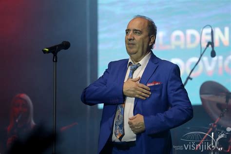 Mladen Grdović proslavio 45 godina karijere koncertom na Višnjiku