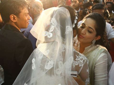 Meera Jasmine Wedding Photos Filmibeat