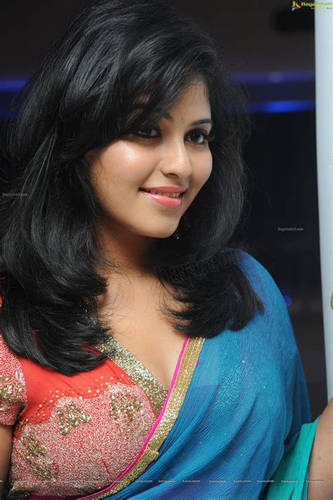 Anjali High Definition Image 3 Telugu Actress Photos Stills Photoshoot Wallpapers