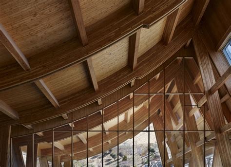 It also provides golfing services. Gallery of Lake Hills Suncheon Golf Resort / SKM ...