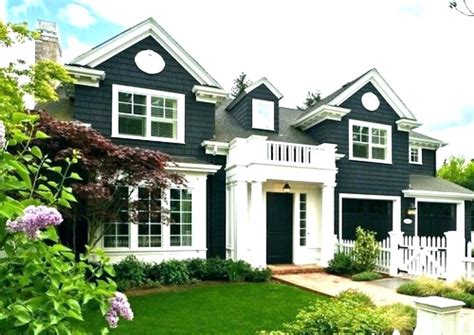 A Dark Green House Exterior The Perfect Way To Make Your Home Stand Out