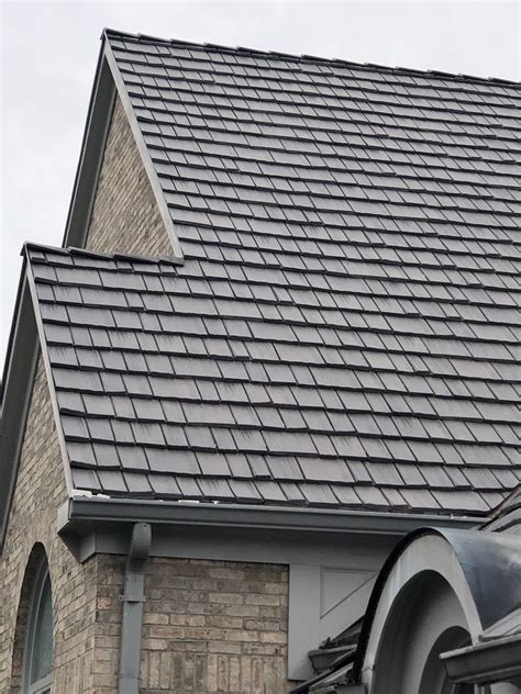 Composite Roofing Stands Up to Severe Winds - DaVinci Roofscapes