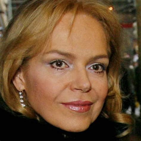 V roku 1997 sa stala manželkou vtedajšieho bývalá prvá dáma českej republiky dagmar havlová oslávila v týchto dňoch 68. Dnes se svléká: Dagmar Havlová - Šíp