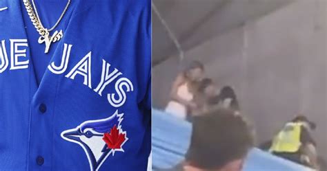 Blue Jays Fans Kicked Out For Getting Intimate At Game Video Game 7