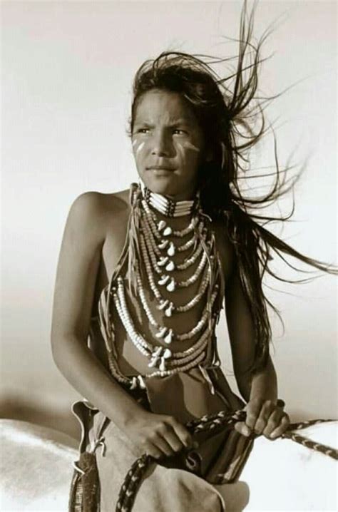 Pin Di Jacopo Calafati Su índios Native Ragazze Native Americane Donne Native Americane