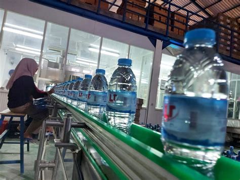 Factory Visit Melihat Produksi Air Mineral Lt Yang Aman Dan Sehat Dari