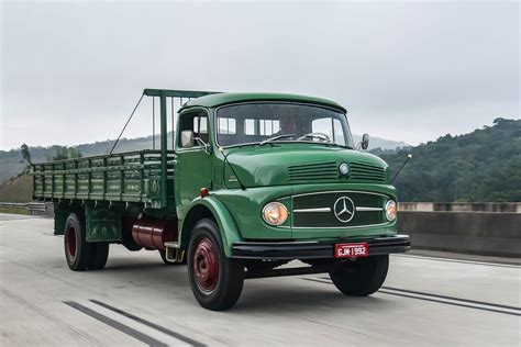 Caminhão antigo relembre modelos clássicos das estradas do Brasil