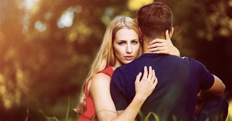 7 Signs That Show He Doesnt Want A Relationship With You